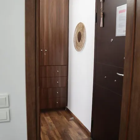 Beautiful Sweet Brown In The Center *