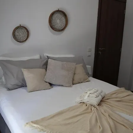 Beautiful Sweet Brown In The Center *