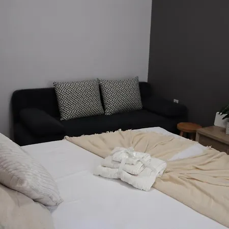 Apartment Beautiful Sweet Brown In The Center Loutraki (Corinthia)