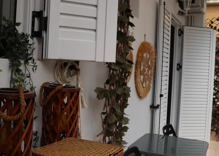 Beautiful Sweet Brown In The Center 아파트 루트라키