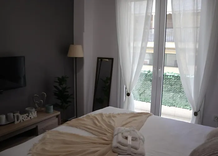 Beautiful Sweet Brown In The Center Loutráki